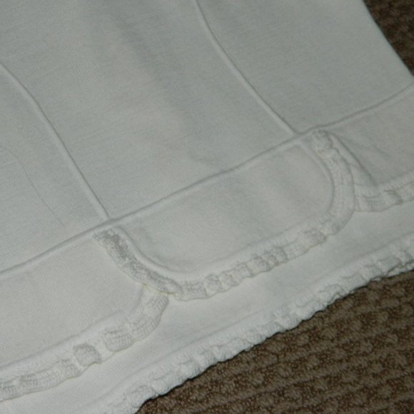 Cynthia Steffe Off White Cropped Ruffled Sweater Jacket, NWT Size 10 - Picture 11 of 12